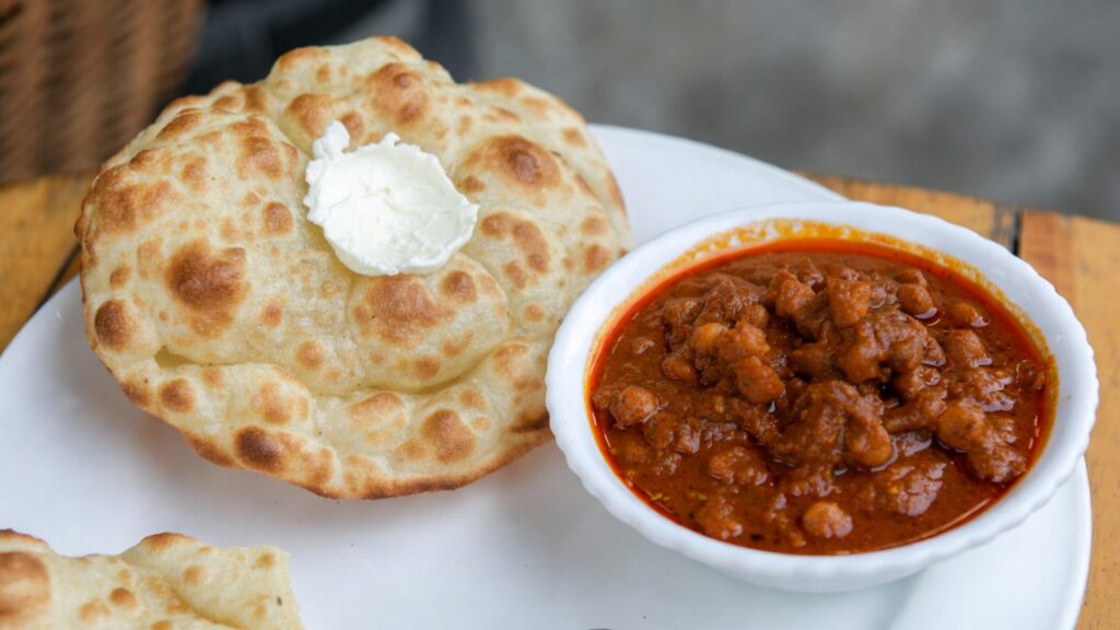 Amritsari Kulcha with Chole